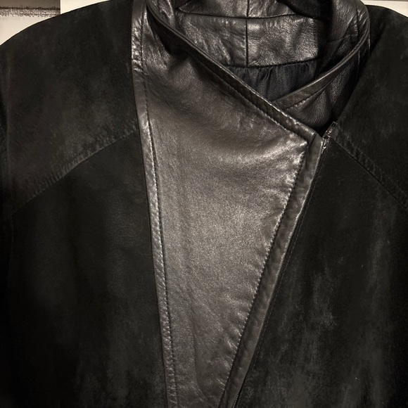 Danier Black Leather Women's Jacket - Picture 4 of 12